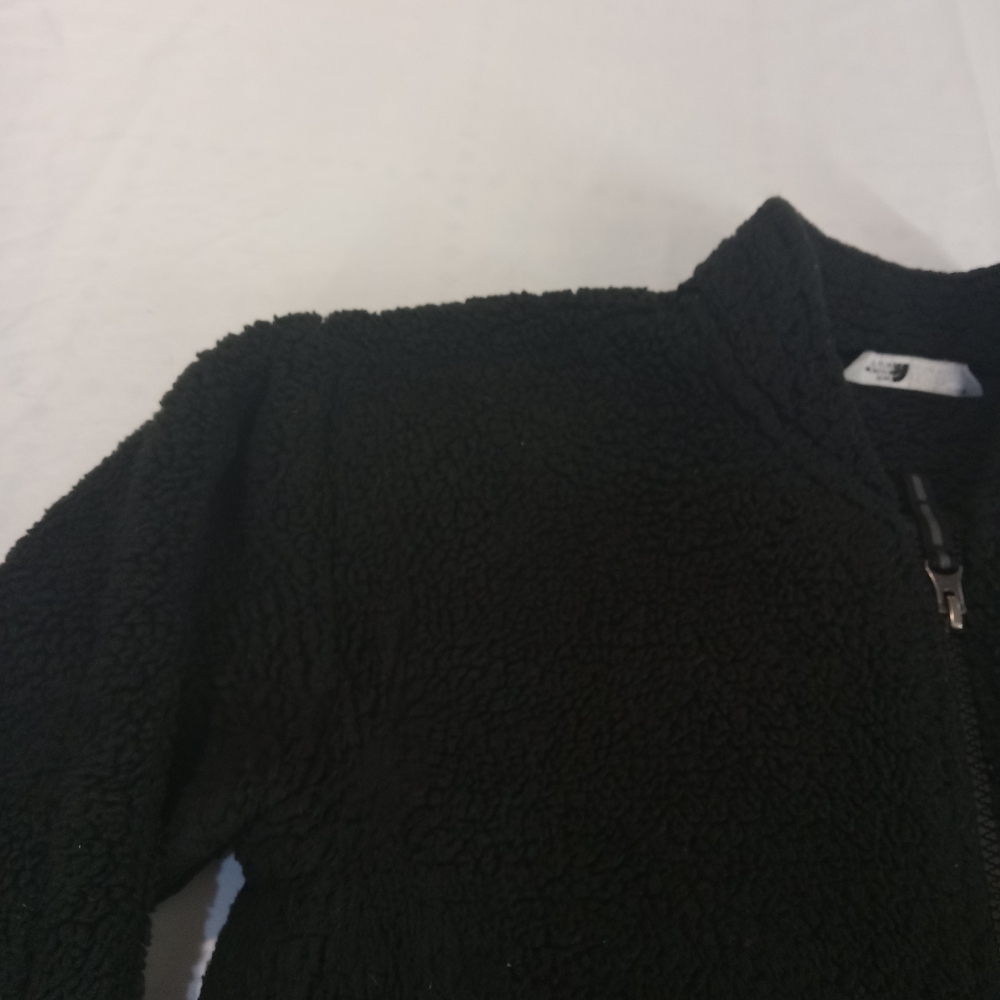 The North Face Women's Black Fleece Faux Fur Jacket Size XS - Picture 4 of 10